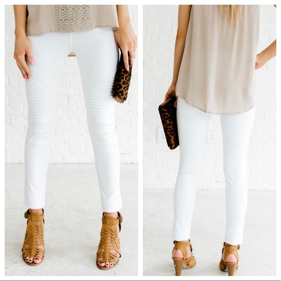 FAVORITES WHITE STRETCH MOTO SKINNY JEGGINGS - Picture 2 of 7